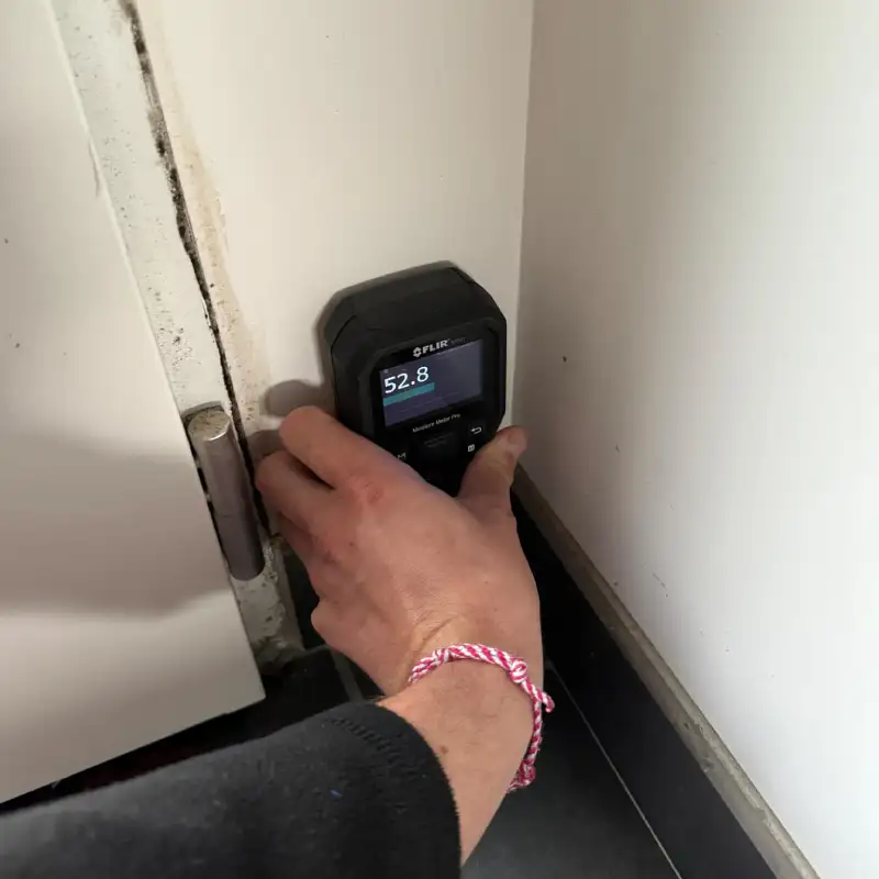 J’ai de l’humidité dans mon logement, que faire ? 2 detecttion infiltration eau detect eau fuites