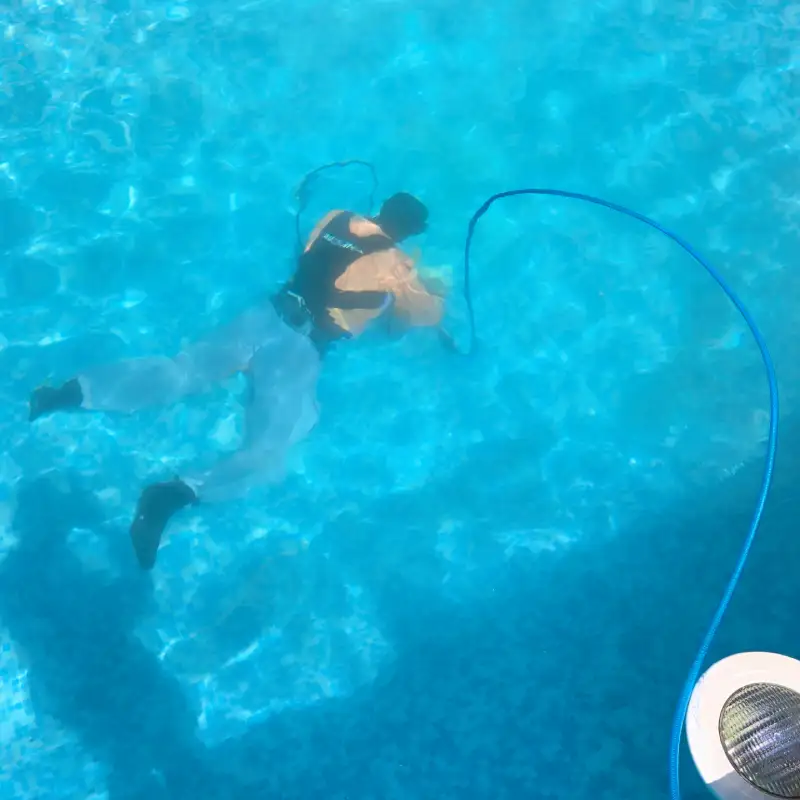 Spécialiste en détection de fuite piscine à Arles. 2 recherche fuites arles detect eau fuites plombier 2